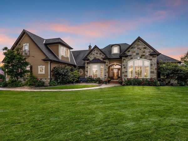 N33W29525 Millridge ROAD, Pewaukee, WI 53072