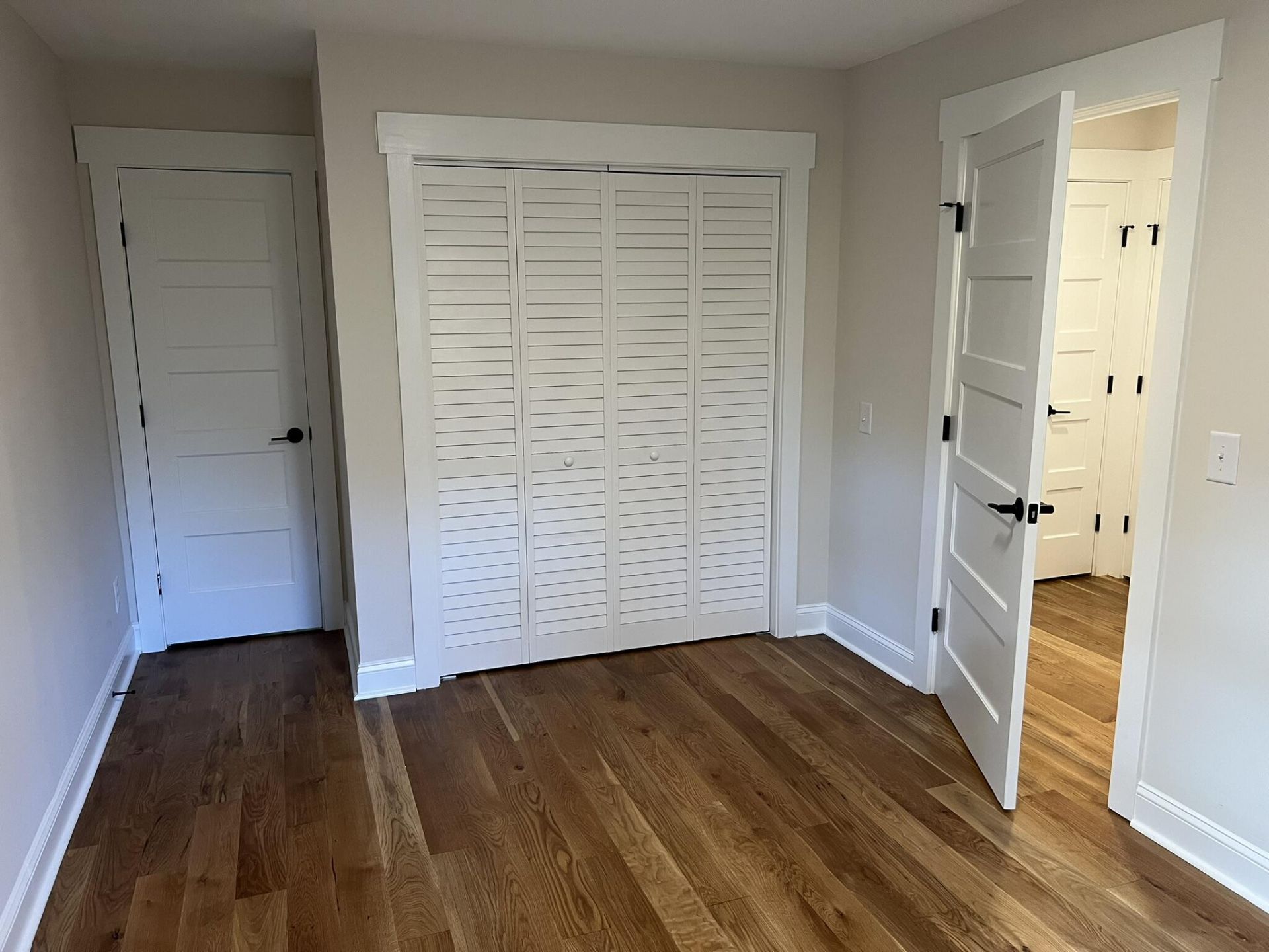 1038 Farmington Road Photo 17