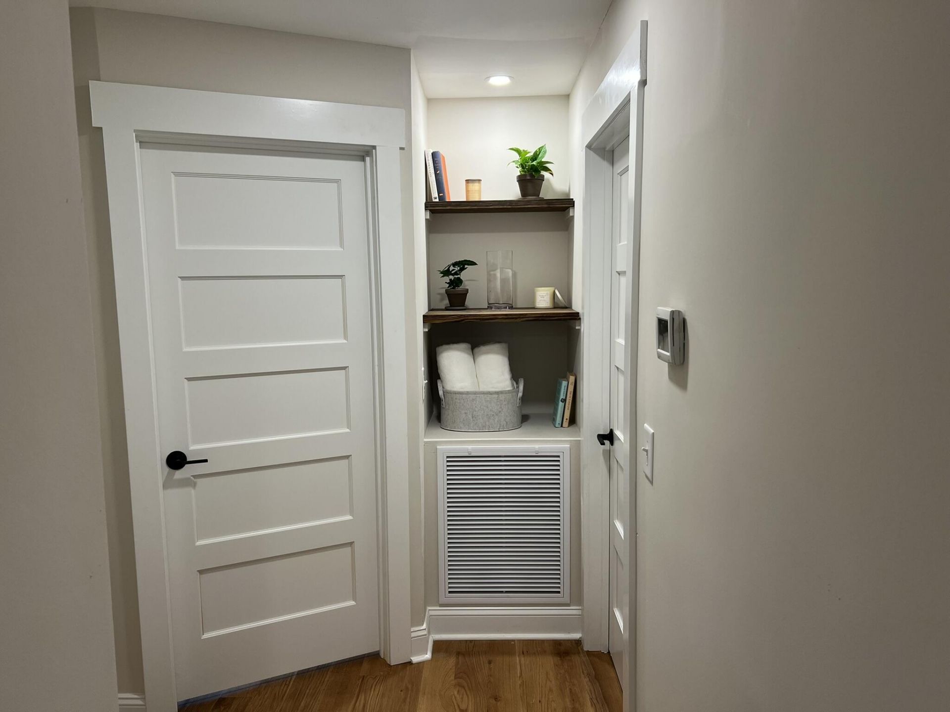 1038 Farmington Road Photo 7
