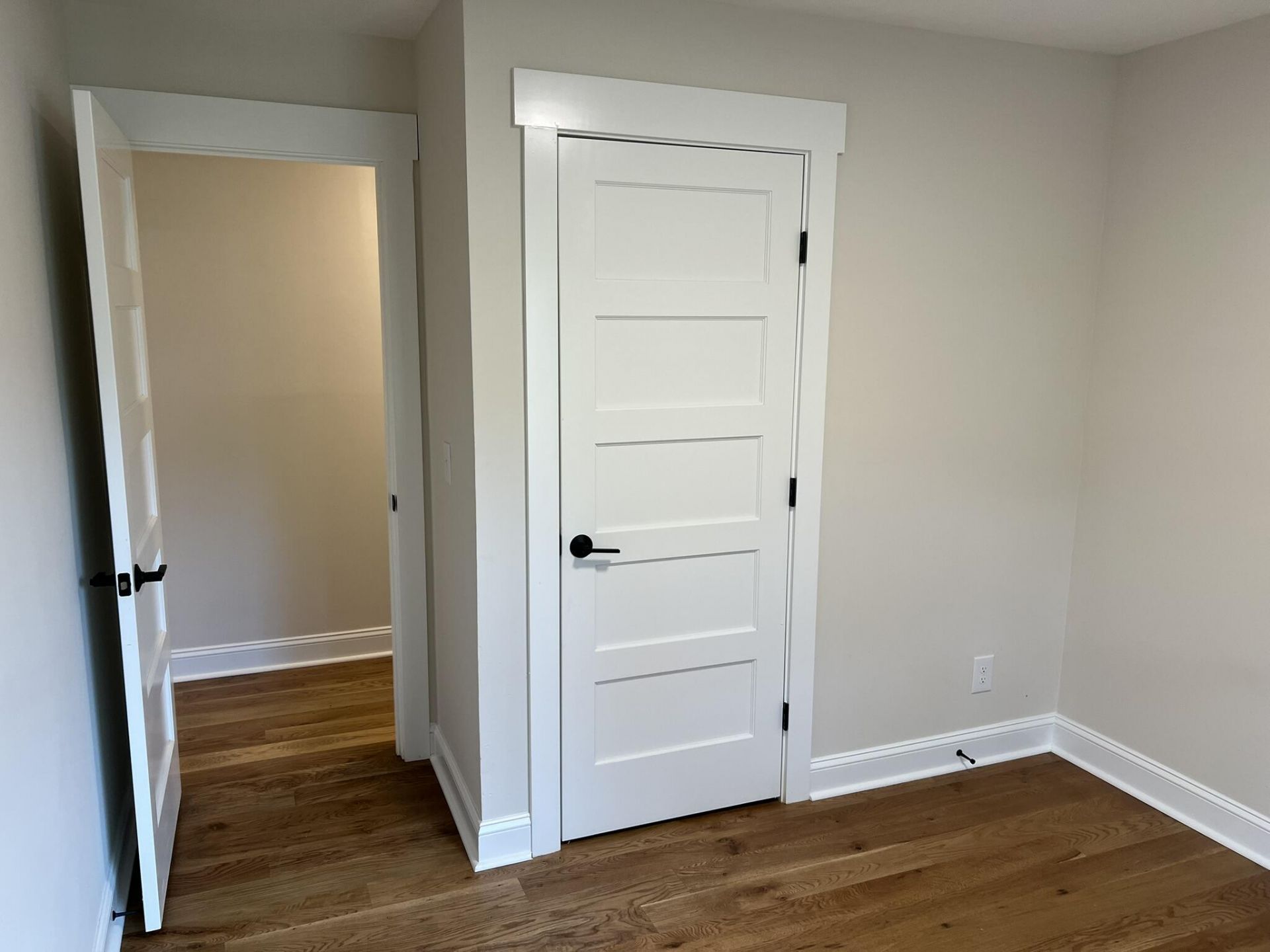1038 Farmington Road Photo 9