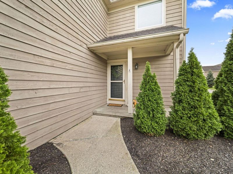 3334 Fishinger Mill Drive, Hilliard, OH 43026 Photo 3