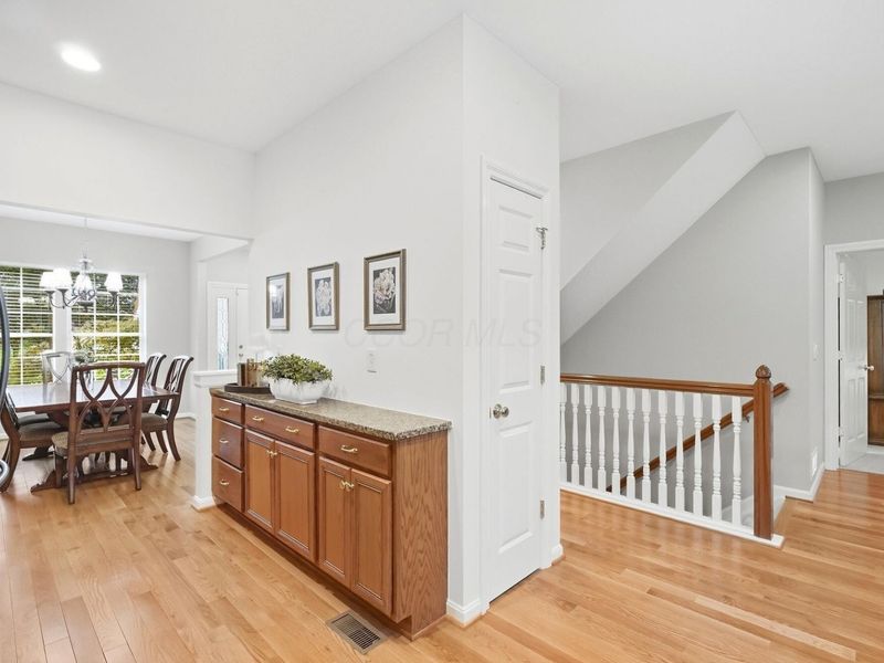 6392 Grassmere Drive, Westerville, OH 43082 Photo 11