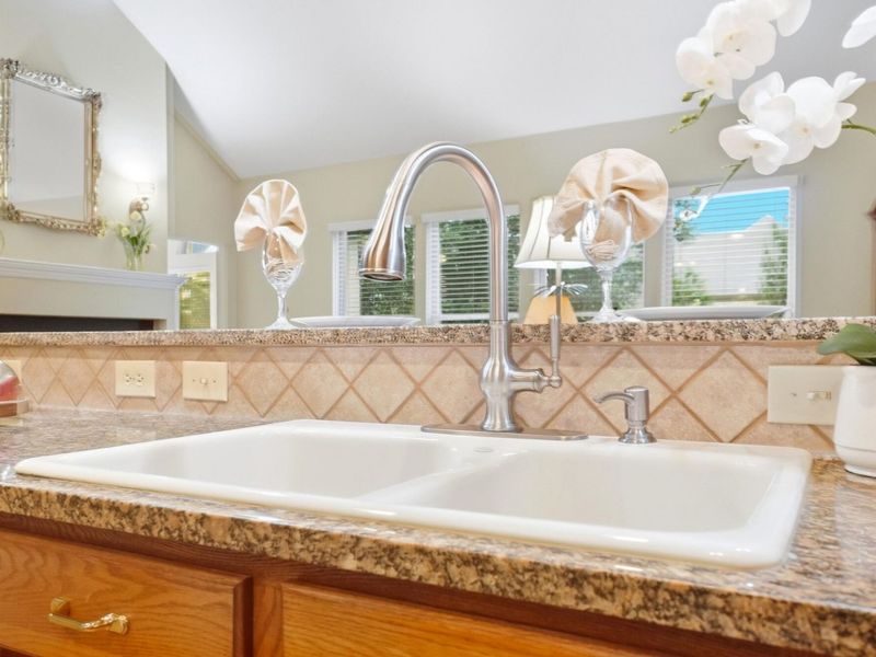 6392 Grassmere Drive, Westerville, OH 43082 Photo 13