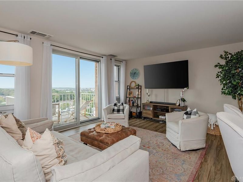 2230 S Patterson Boulevard, Unit 75, Dayton, OH 45409 Photo 8