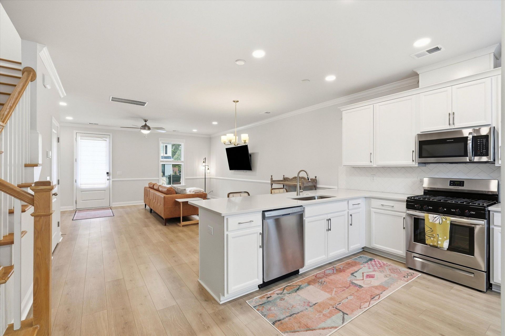 536 Green Fern Drive Photo 6