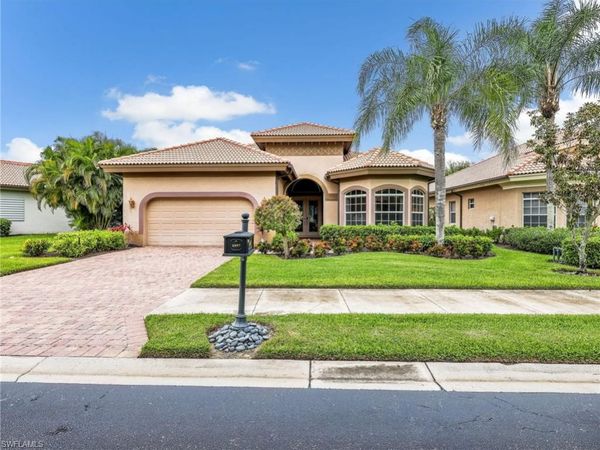 6097 Dogleg DR , NAPLES, FL 34113