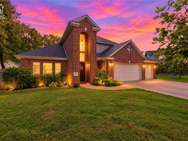 1638 Greystone Place , Springdale, AR 72762