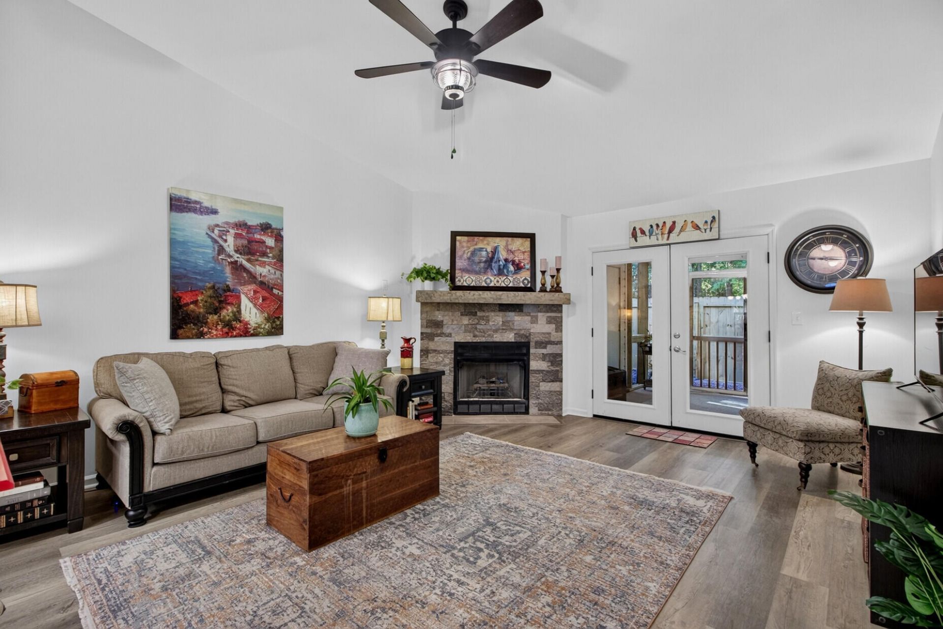 1565 Brianna Lane Photo 12