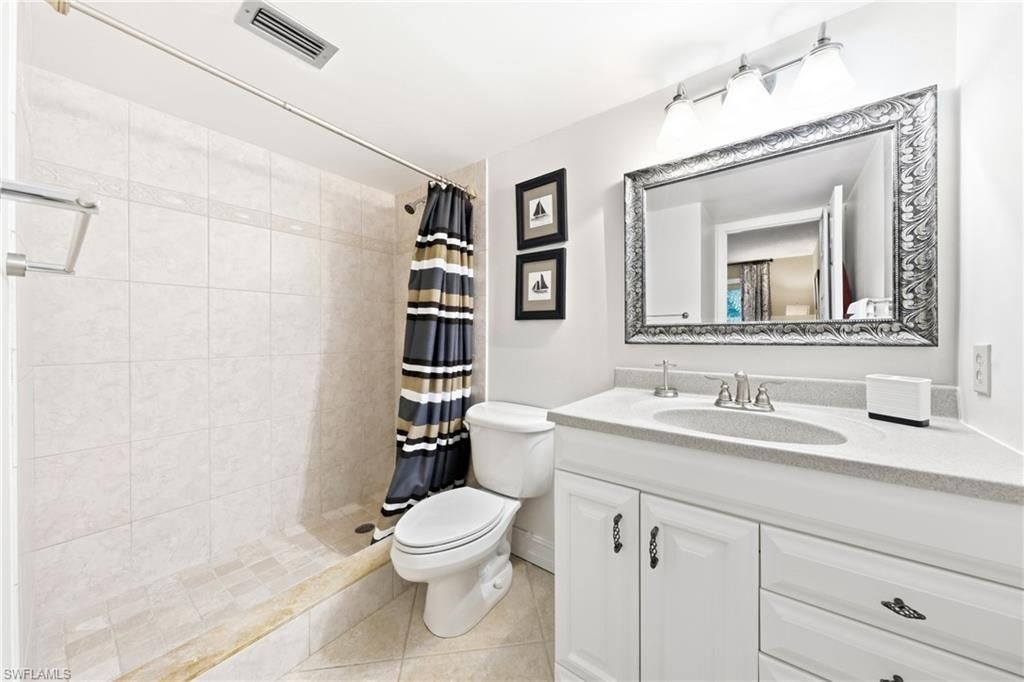 3150 Binnacle Dr , Unit 107, Naples, FL 34103 Photo