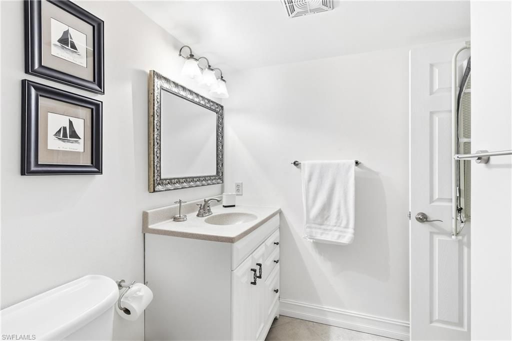3150 Binnacle Dr , Unit 107, Naples, FL 34103 Photo