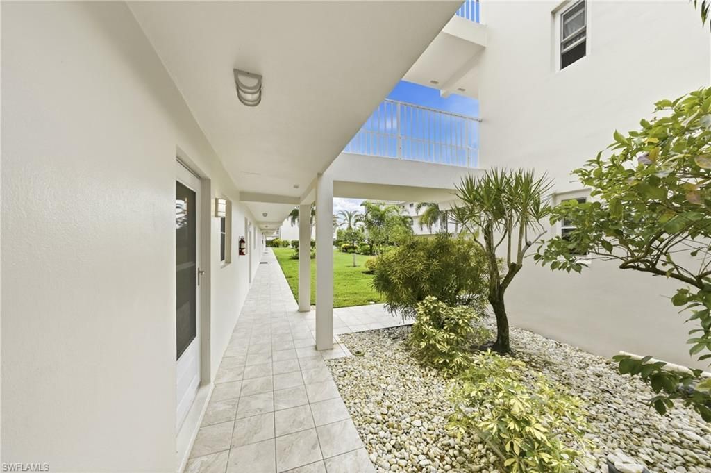 3150 Binnacle Dr , Unit 107, Naples, FL 34103 Photo