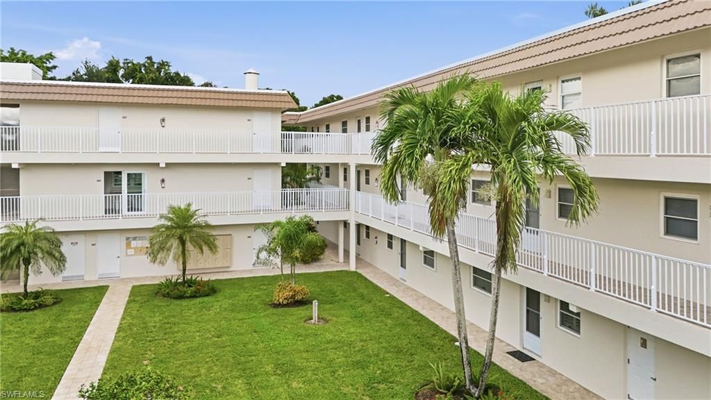 3150 Binnacle Dr , Unit 107, Naples, FL 34103 Photo