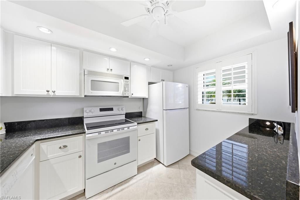 3150 Binnacle Dr , Unit 107, Naples, FL 34103 Photo