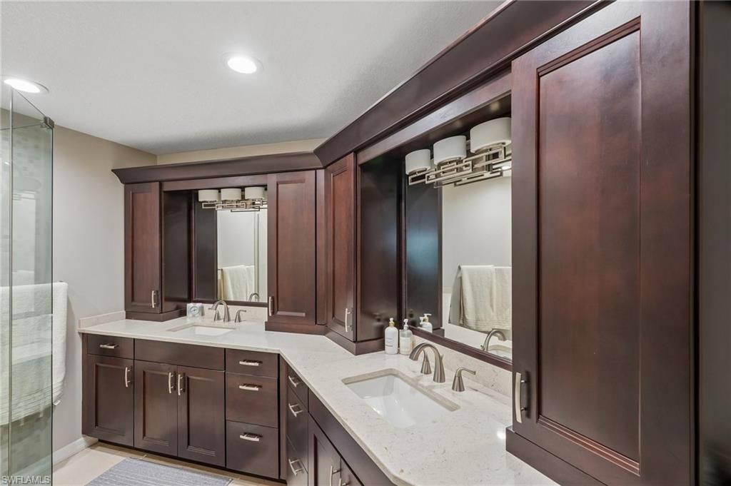 3755 Fieldstone Blvd, Unit 1206, Naples, FL 34109 Photo