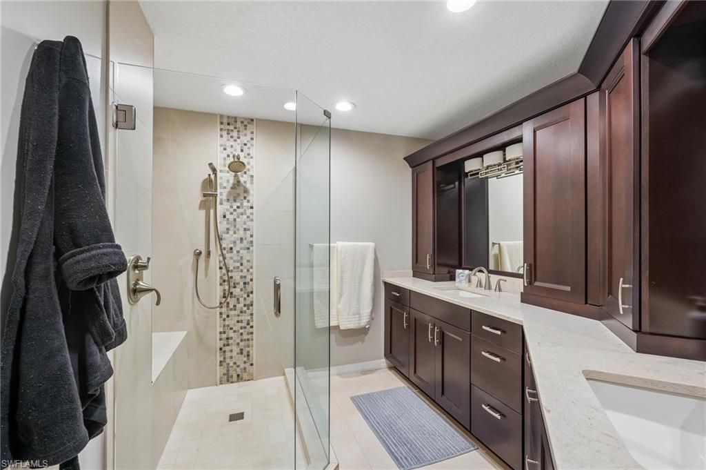3755 Fieldstone Blvd, Unit 1206, Naples, FL 34109 Photo