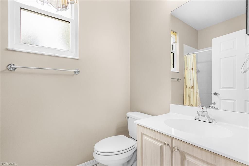 305 Robin Hood Cir , Unit 204, Naples, FL 34104 Photo