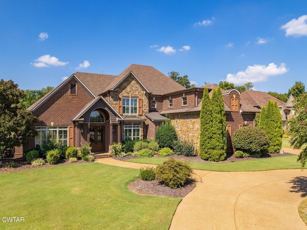 57 Lake Pointe Drive, Jackson, TN 38305