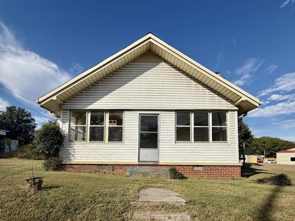 111 S Main Street , Humboldt, TN 38343