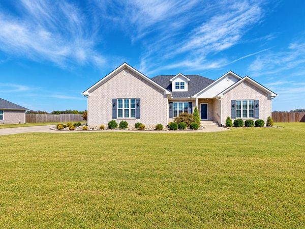 2114 Crowne Heights Drive , Newbern, TN 38059