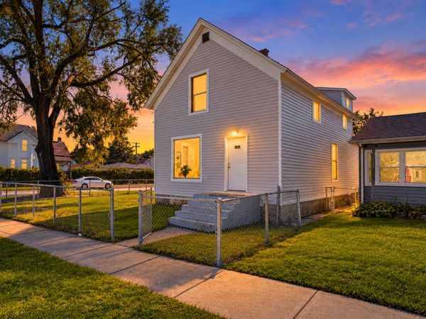 2837 Broadway Street , Blue Island, IL 60406