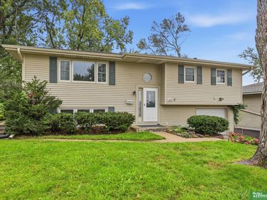 5435 S 122nd Street, Omaha, NE 68137