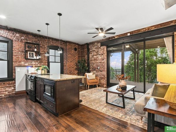 1117 S 10 Street, Unit 16, Omaha, NE 68108