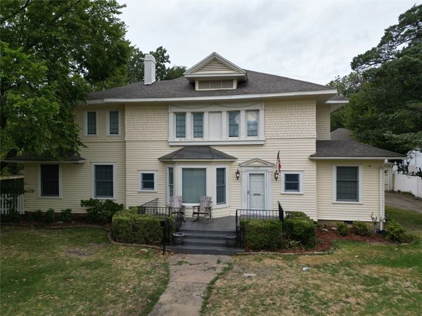 219 F Street SW, Ardmore, OK 73401