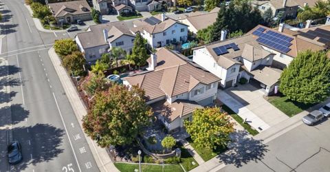 1401 Alder Creek Ct, Lincoln, CA 95648 Photo