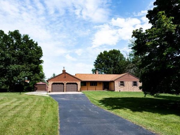 N5640 FAIRWAY DRIVE, New London, WI 54961
