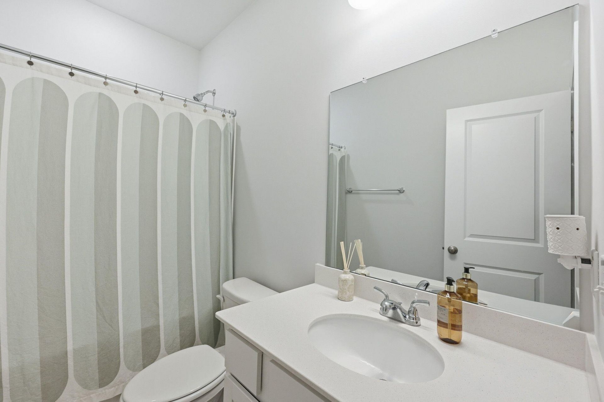 153 Casein Street Photo 32
