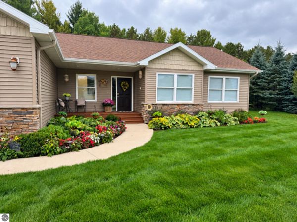 1780 Sweetfern Way, Traverse City, MI 49696