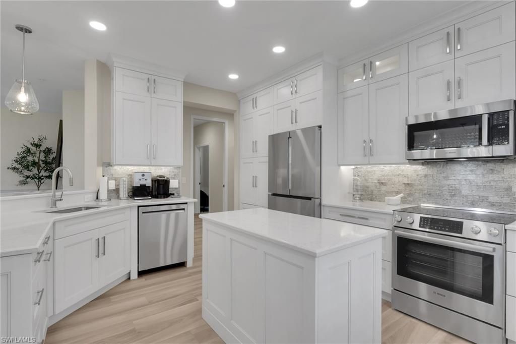 5015 Marina Cove Dr , Unit 101, Naples, FL 34112 Photo