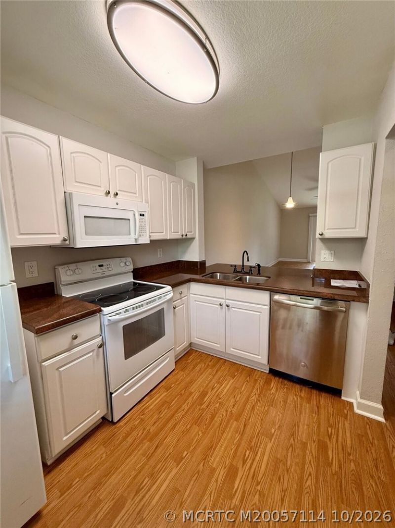 3031 SE Aster Lane , Unit 608, Stuart, FL 34994 Photo