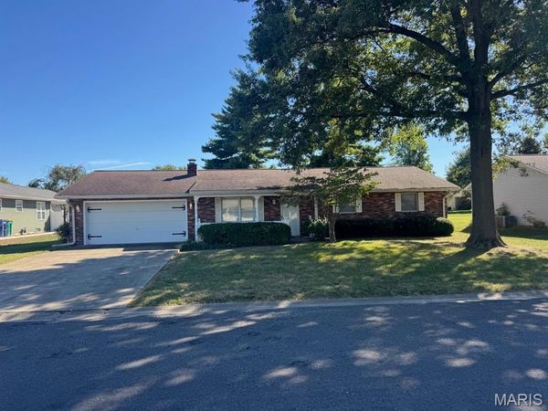 206 Susan Street , Albers, IL 62215