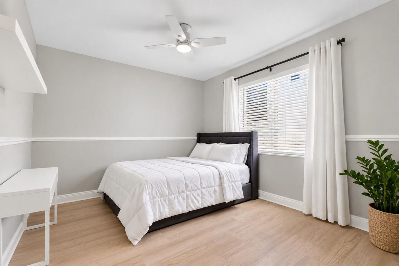 20564 SW 5th Street, Pembroke Pines, FL 33029 Photo
