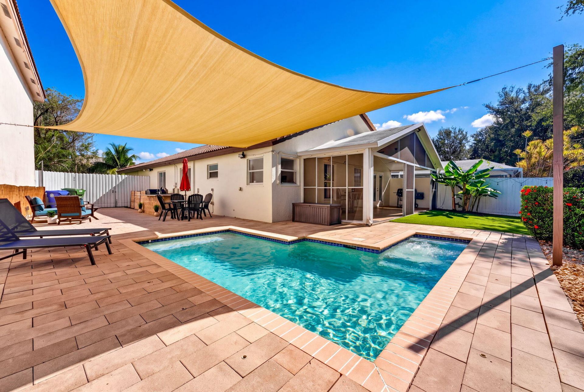 20564 SW 5th Street, Pembroke Pines, FL 33029 Photo