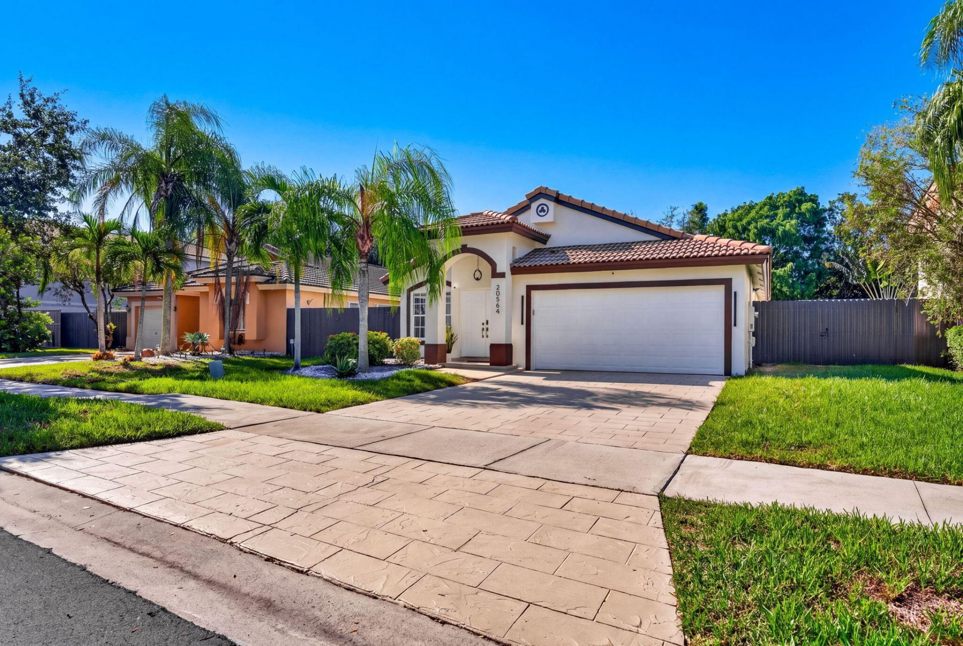 20564 SW 5th Street, Pembroke Pines, FL 33029 Photo