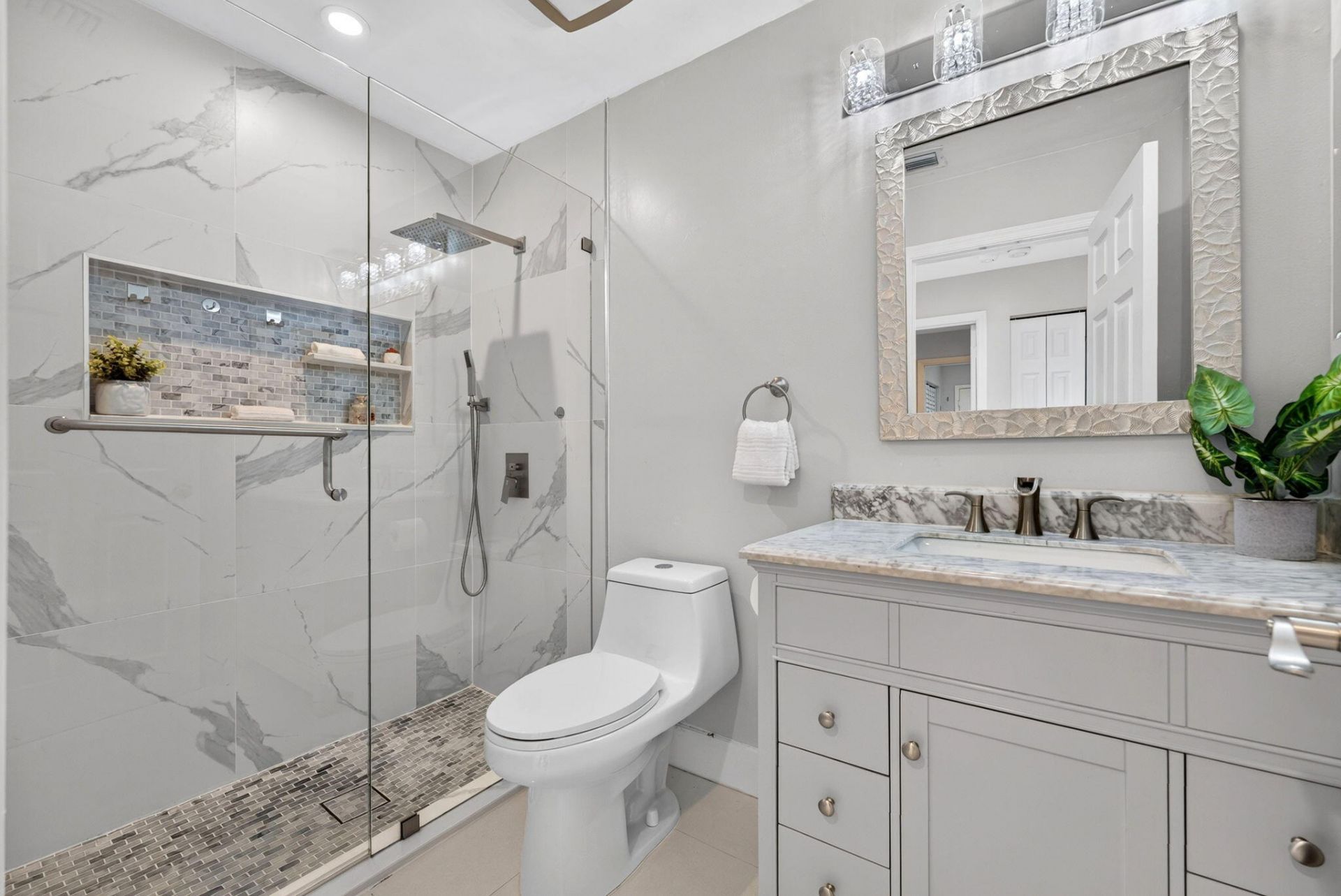 20564 SW 5th Street, Pembroke Pines, FL 33029 Photo
