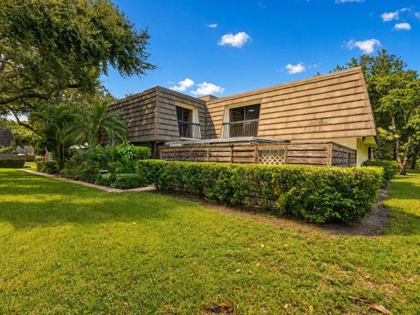 506 5TH Terrace, Palm Beach Gardens, FL 33418