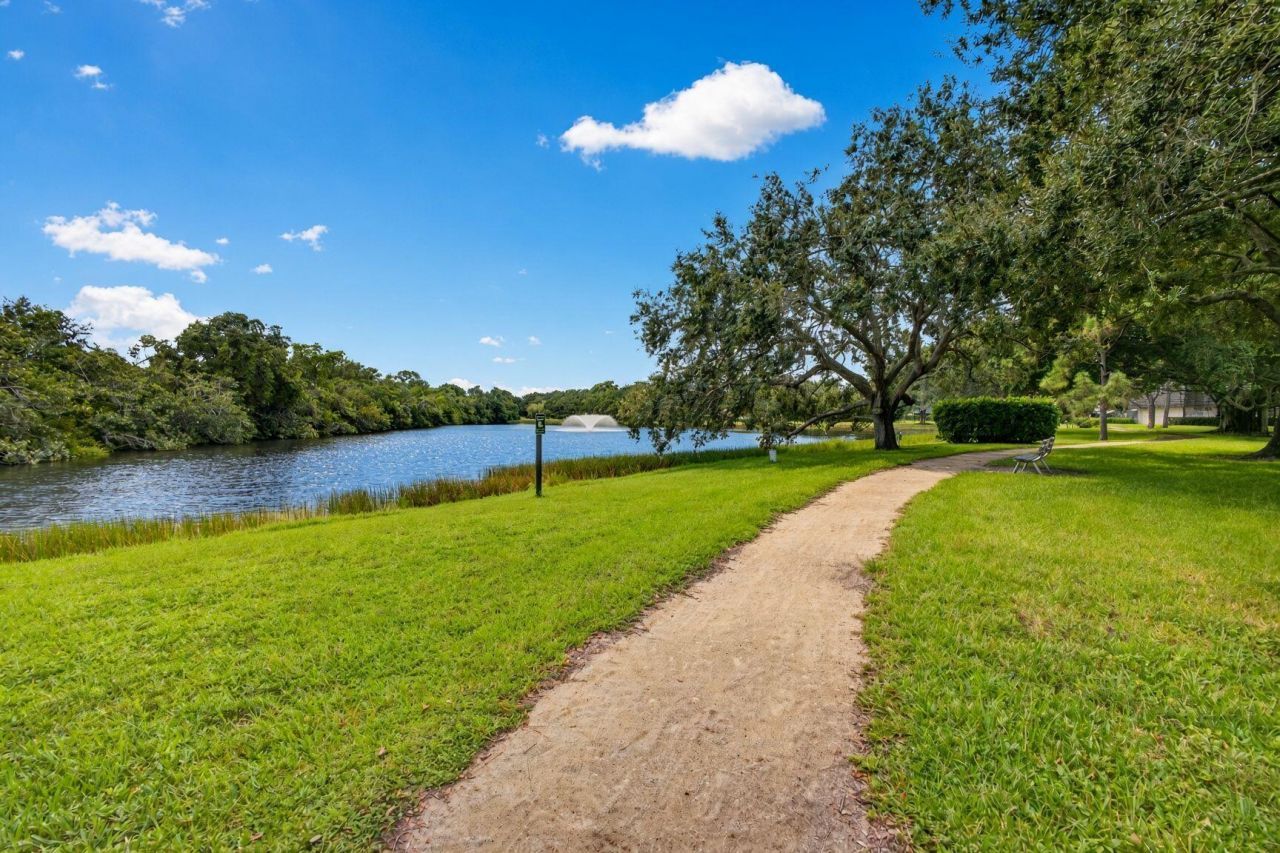 506 5th Terrace, Palm Beach Gardens, FL 33418 Photo