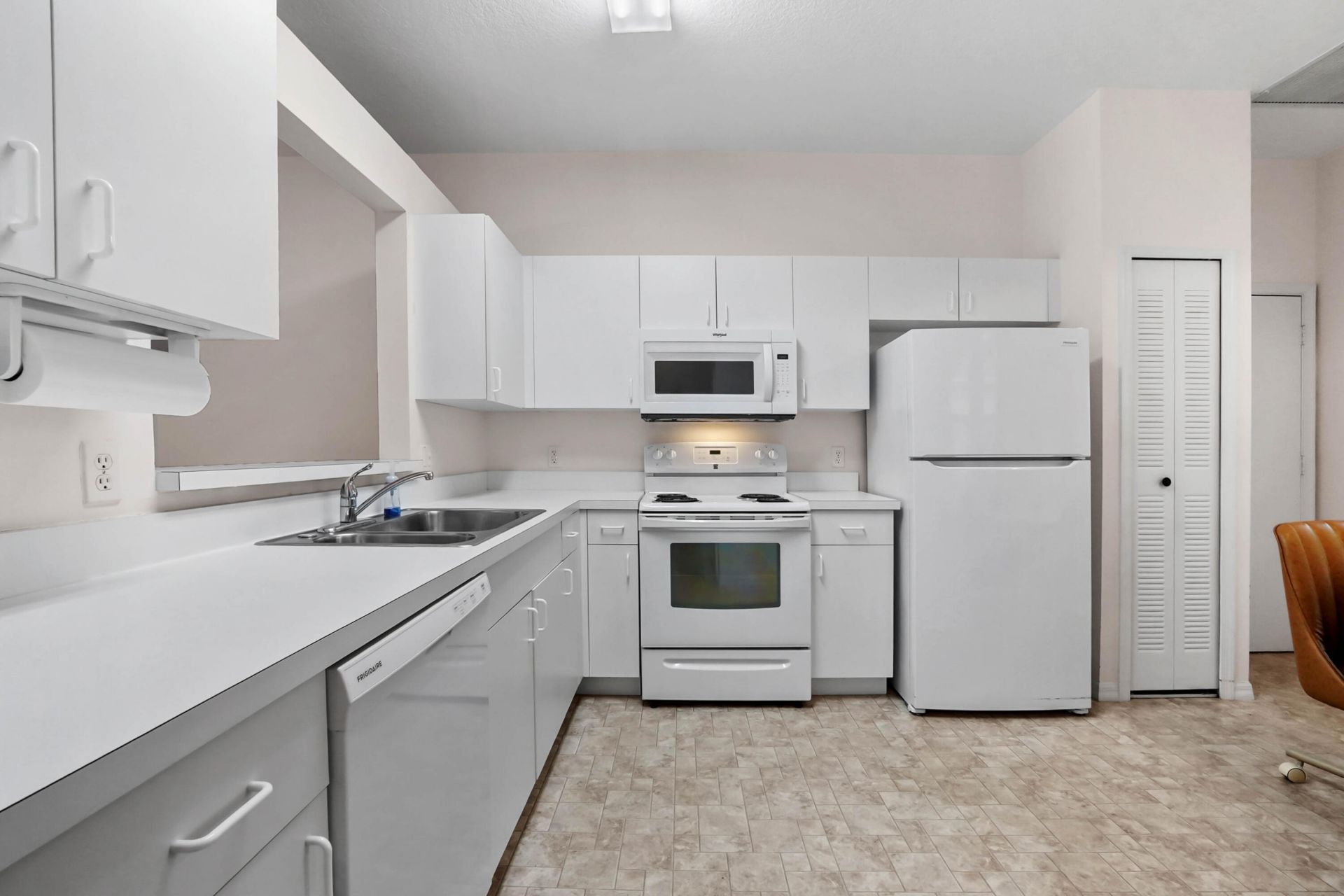 527 NW Portofino Lane, Port Saint Lucie, FL 34986 Photo