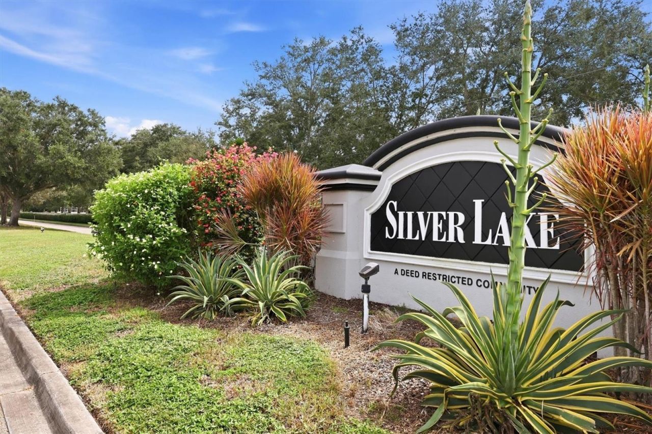 5718 48th Street Circle E, Bradenton, FL 34203 Photo