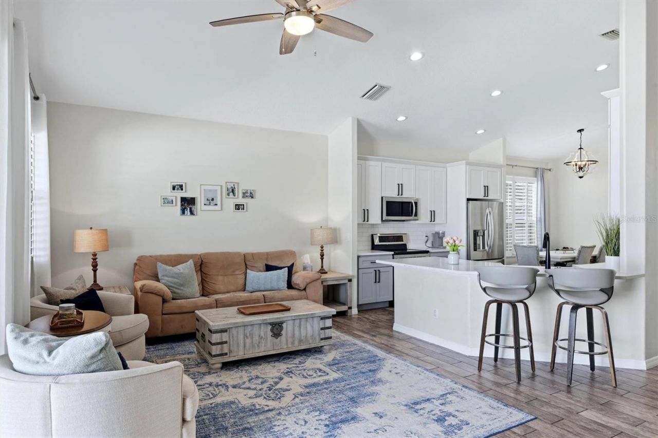 5718 48th Street Circle E, Bradenton, FL 34203 Photo