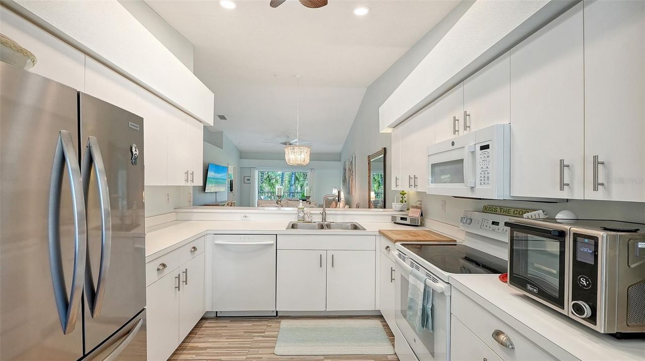 8941 Veranda Way, Unit 522, Sarasota, FL 34238 Photo