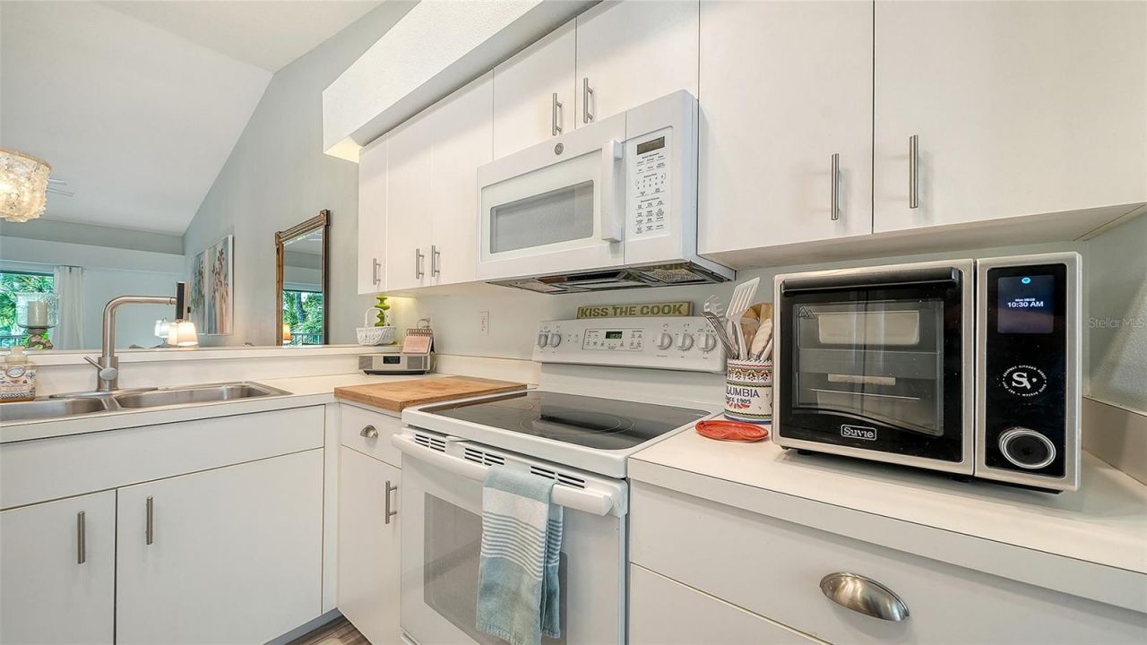 8941 Veranda Way, Unit 522, Sarasota, FL 34238 Photo