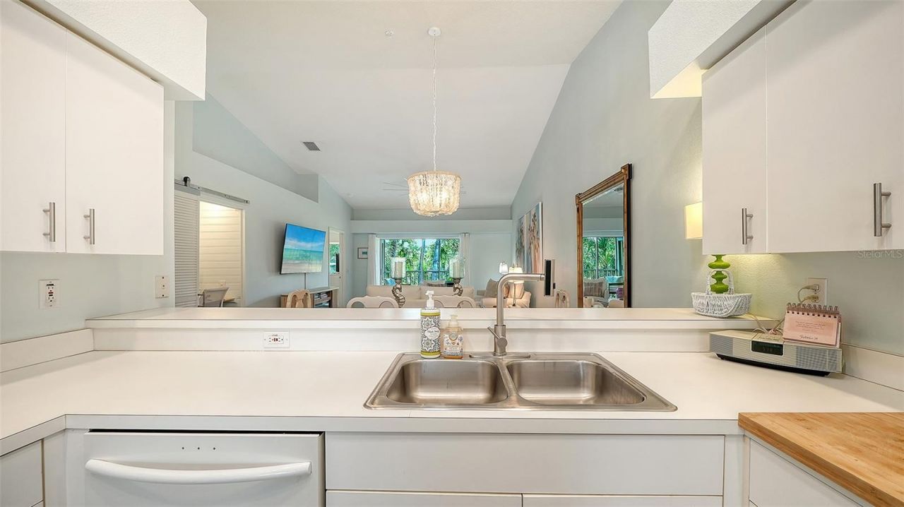8941 Veranda Way, Unit 522, Sarasota, FL 34238 Photo