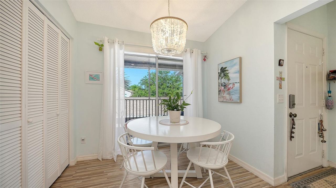 8941 Veranda Way, Unit 522, Sarasota, FL 34238 Photo