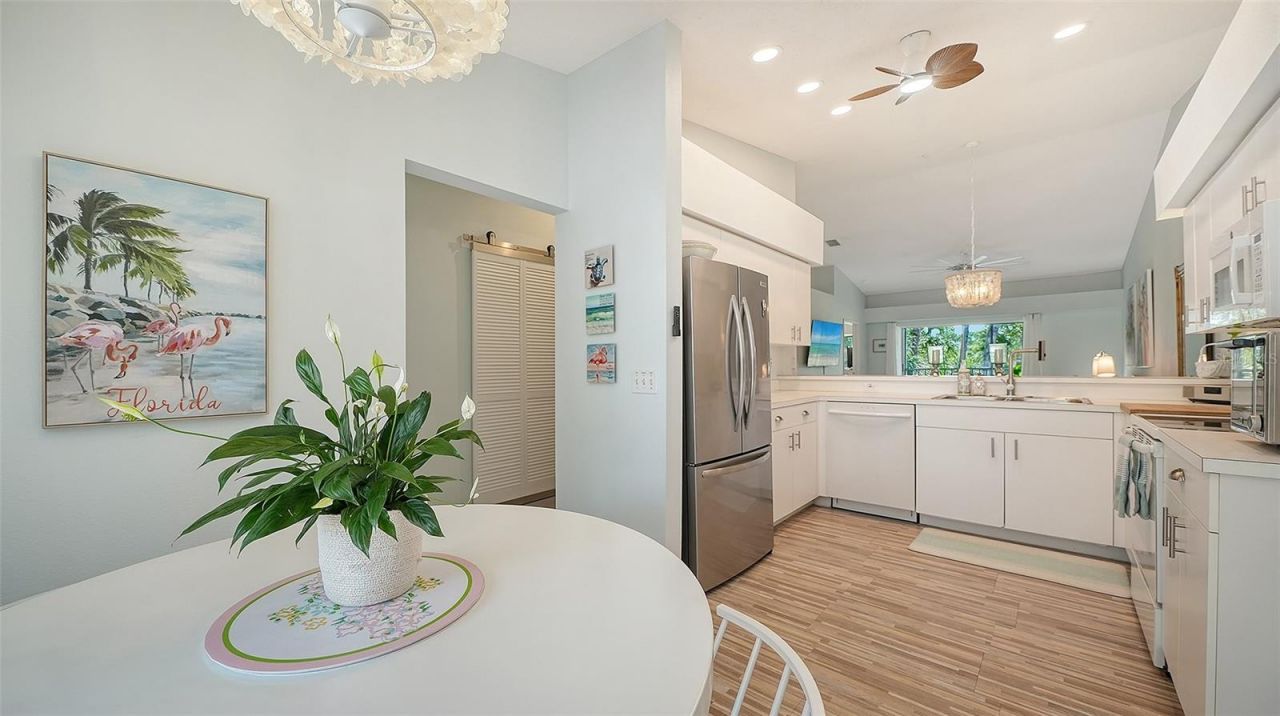 8941 Veranda Way, Unit 522, Sarasota, FL 34238 Photo