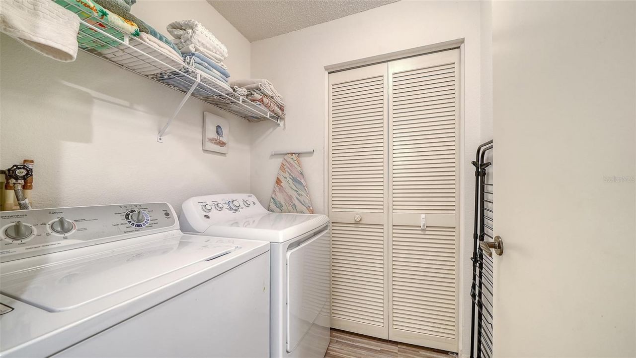 8941 Veranda Way, Unit 522, Sarasota, FL 34238 Photo