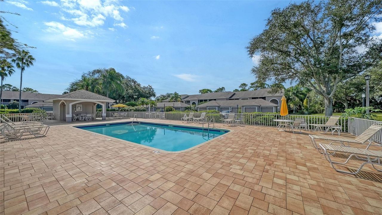 8941 Veranda Way, Unit 522, Sarasota, FL 34238 Photo